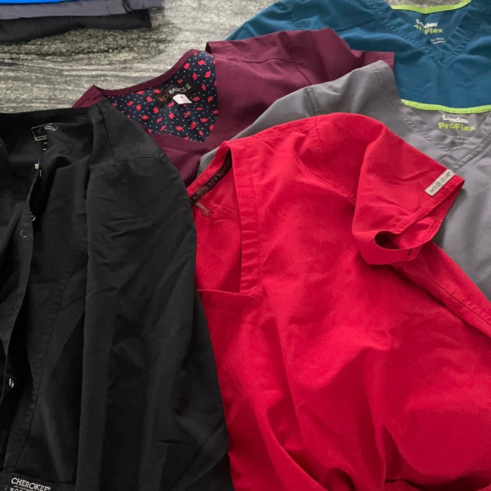 Medium Scrub Tops
